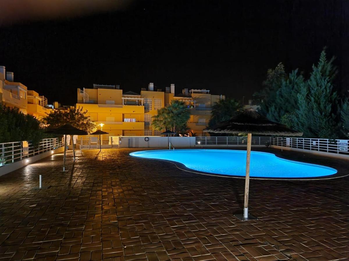 Marinho - 2 Bedroom 2 Bathroom Ground Floor Apartment With Communal Pool And Gardens Conceicao  Exterior photo